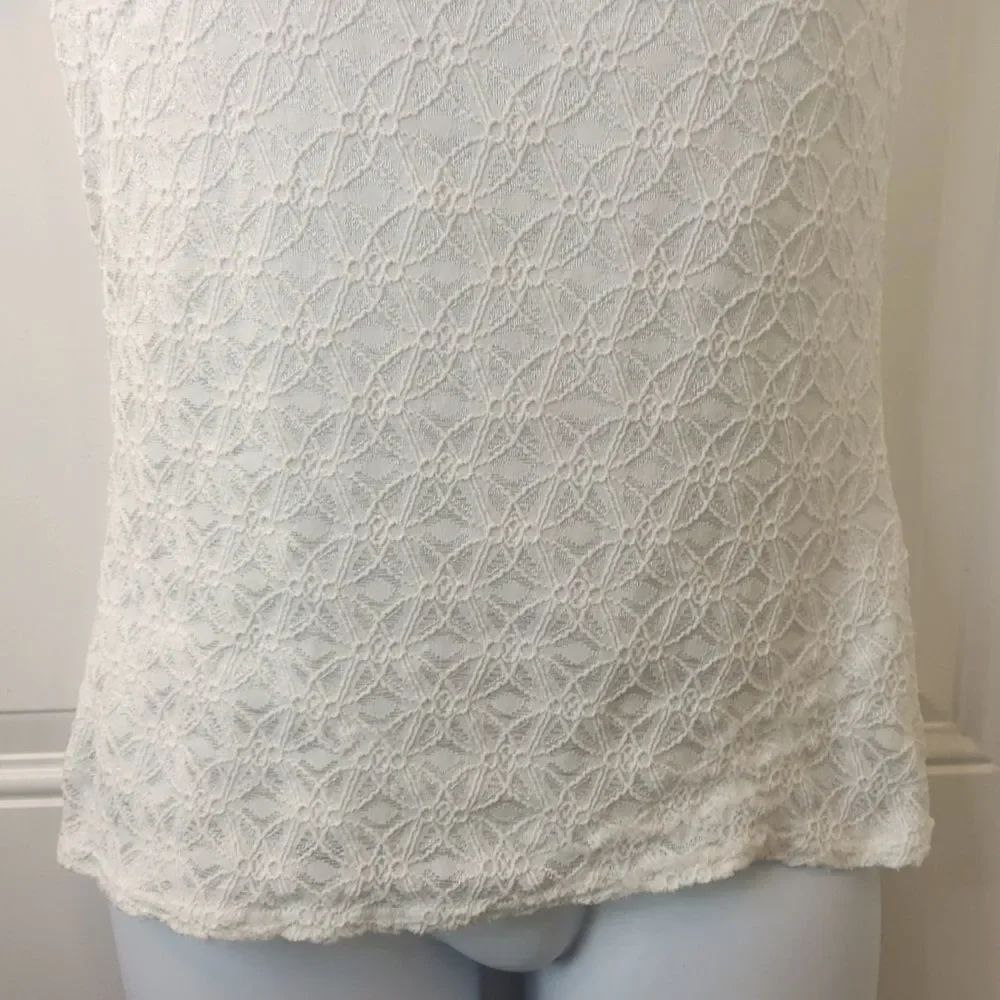 Wrapper White lace fully lined tank top - Picture 3 of 8